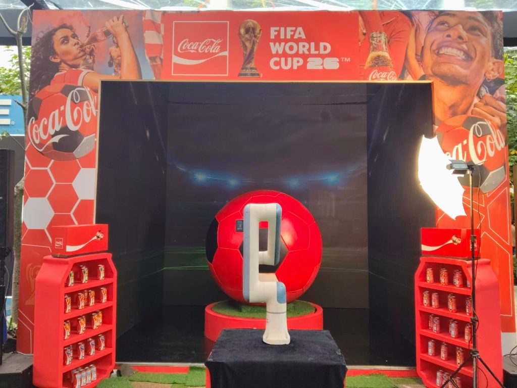 Glambot photo booth experience by Photomaster India at Delhi FIFA World Cup Tour with live audience participation